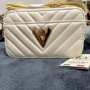 Elegant Cream Quilted Crossbody Bag